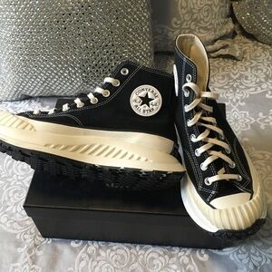 Ladies High Top Tennis Shoes